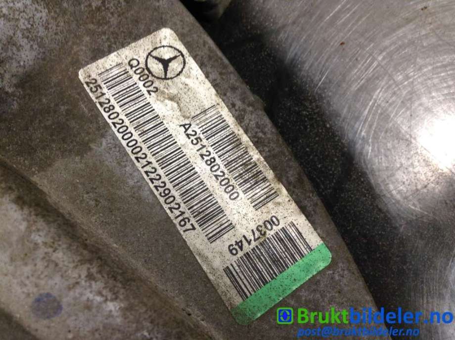 Drivaksel høyre bak til Mercedes E-Klasse 2009-2013 (Fase 1) (W212) (W212) (MERCEDES|A 212 350 21 10|)