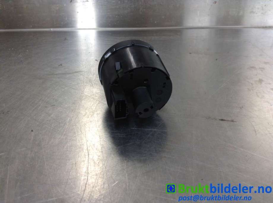 Bryter lys til VW Tiguan 2016-2020 (Type II, Fase 1)  (VOLKSWAGEN|5G0 941 431 BD|)