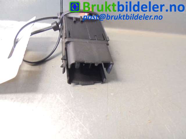 Bryter nødblink til VW Passat 2005-2010 (B6) (B6) (VOLKSWAGEN|3C0 953 509|)