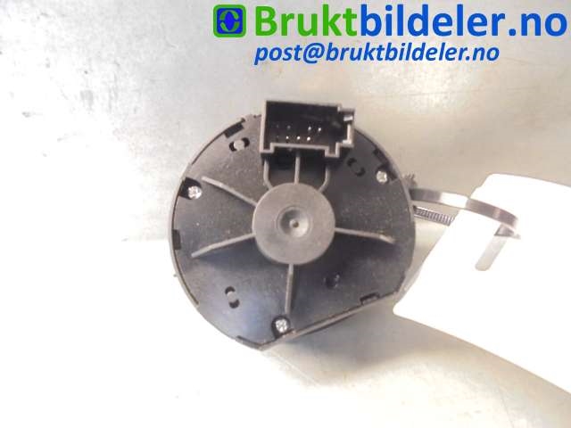 Bryter lys til Audi A6 2008-2011 (Type III, Fase 2) (C6) (C6) (AUDI|4F1 941 531 D|)
