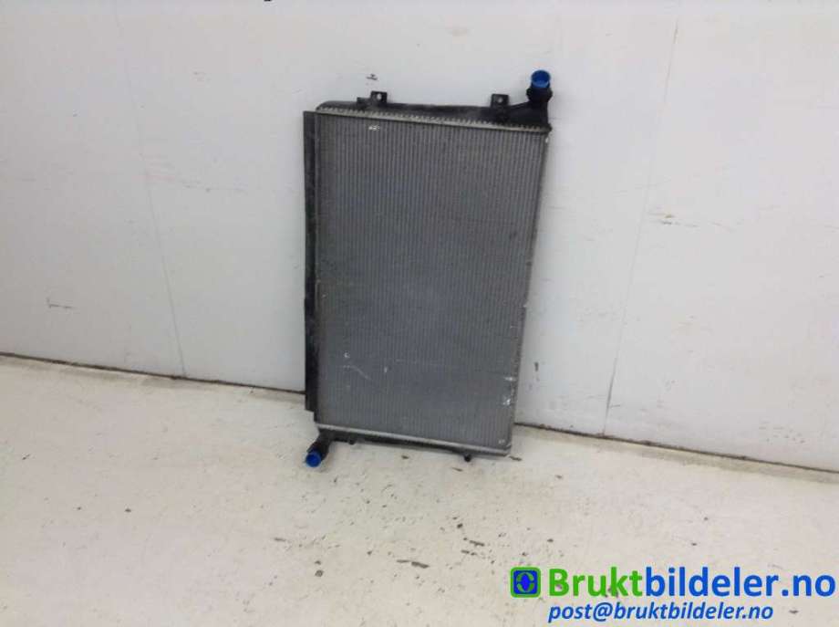 Radiator (manuell gir) til VW Golf V, Combi 2003-2008  (VOLKSWAGEN|1K0 121 251 AM|880871P|)