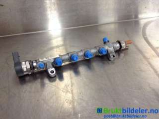 Dyseskinne (fuelrail) til Audi A4, 2007-2014 (B8, Type IV) (B8) (AUDI|03L 130 089 Q|0 281 006 075|057 130 764 AB)