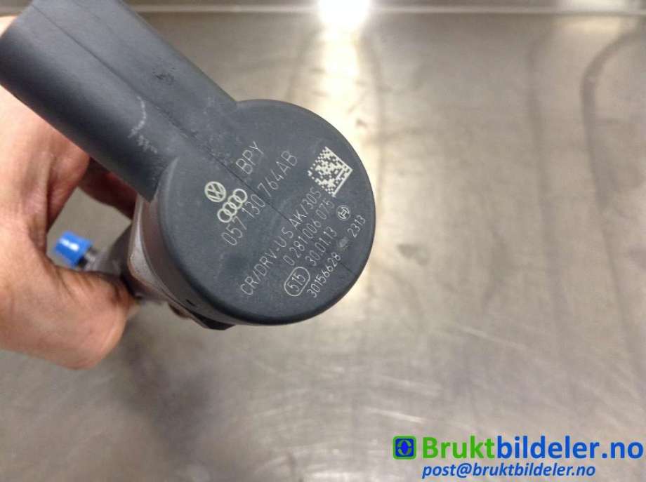 Dyseskinne (fuelrail) til Audi A4 2007-2014 (Type IV) (B8) (B8) (AUDI|03L 130 089 Q|0 281 006 075|057 130 764 AB)