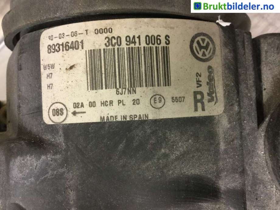 Frontlykt høyre halogen til VW Passat 2005-2010 (B6) (B6) (VOLKSWAGEN|3C0 941 006 S|)