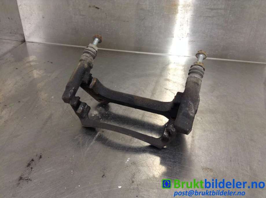 Bremsecaliper brakett til VW Touran 2015-2021 (Type II) (VOLKSWAGEN|8V0 615 126 A|)
