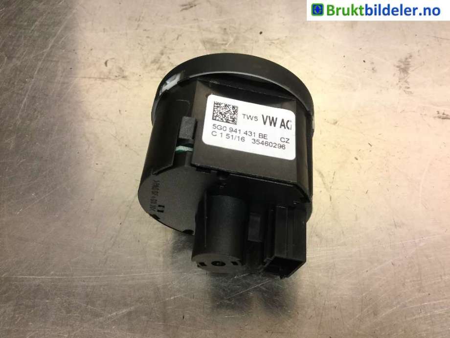 Bryter lys til VW Touran 2015-2021 (Type II) (VOLKSWAGEN|5G0 941 431 BE|)