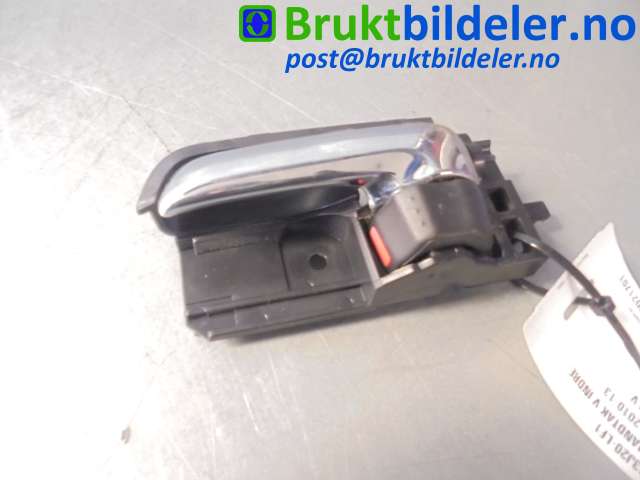 Dørhåndtak inv høyre bak til Suzuki SX4, 2009-2013 (Type I, Fase 2)  (SUZUKI|83130-633J20-LF1)