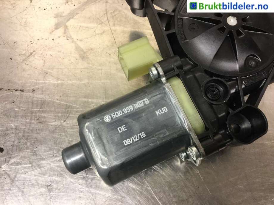 Ruteheis venstre foran til VW Touran 2015-2021 (Type II) (VOLKSWAGEN|5Q0 959 802 B|0 130 822 716|)