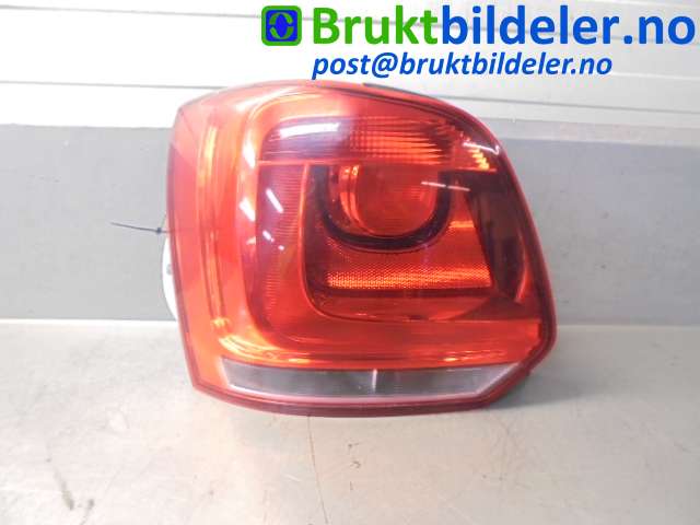 Baklykt venstre til VW Polo 2009-2014 (Type V, Fase 1)  (VOLKSWAGEN|6R0 945 095 AH|)
