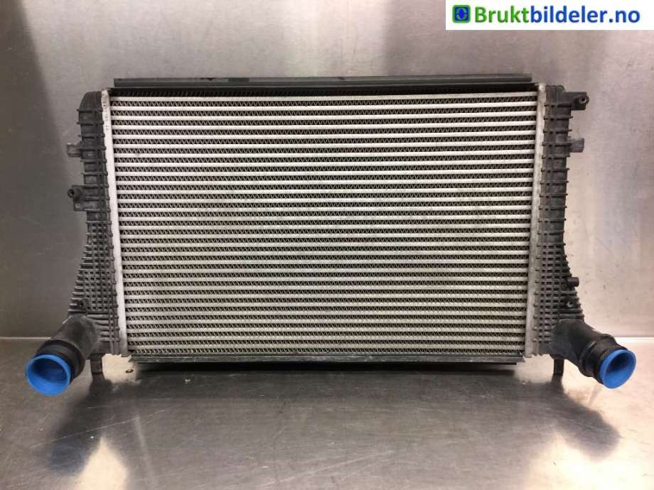 Intercooler til Škoda Yeti, 2009-2013 (Fase 1)  (SKODA|1K0 145 803 AF)