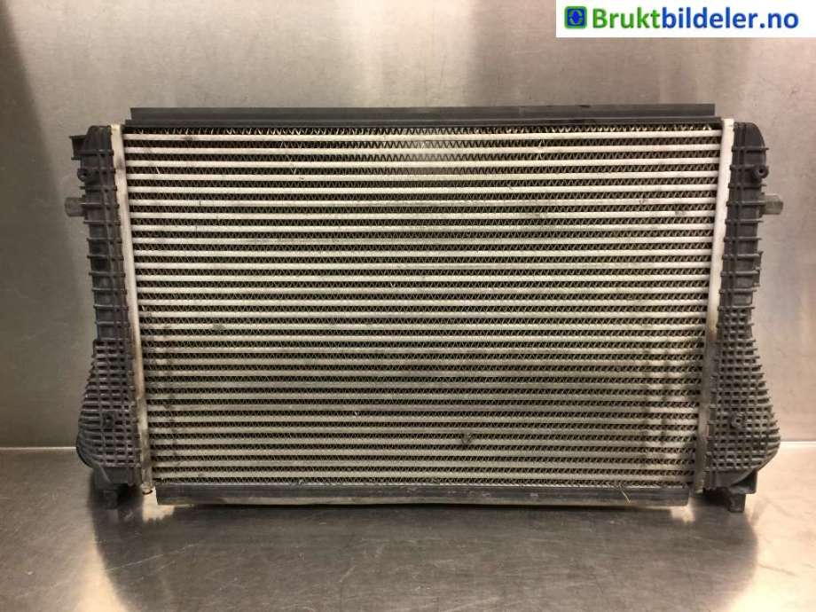 Intercooler til Škoda Yeti 2009-2013 (Fase 1)  (SKODA|1K0 145 803 AF|)