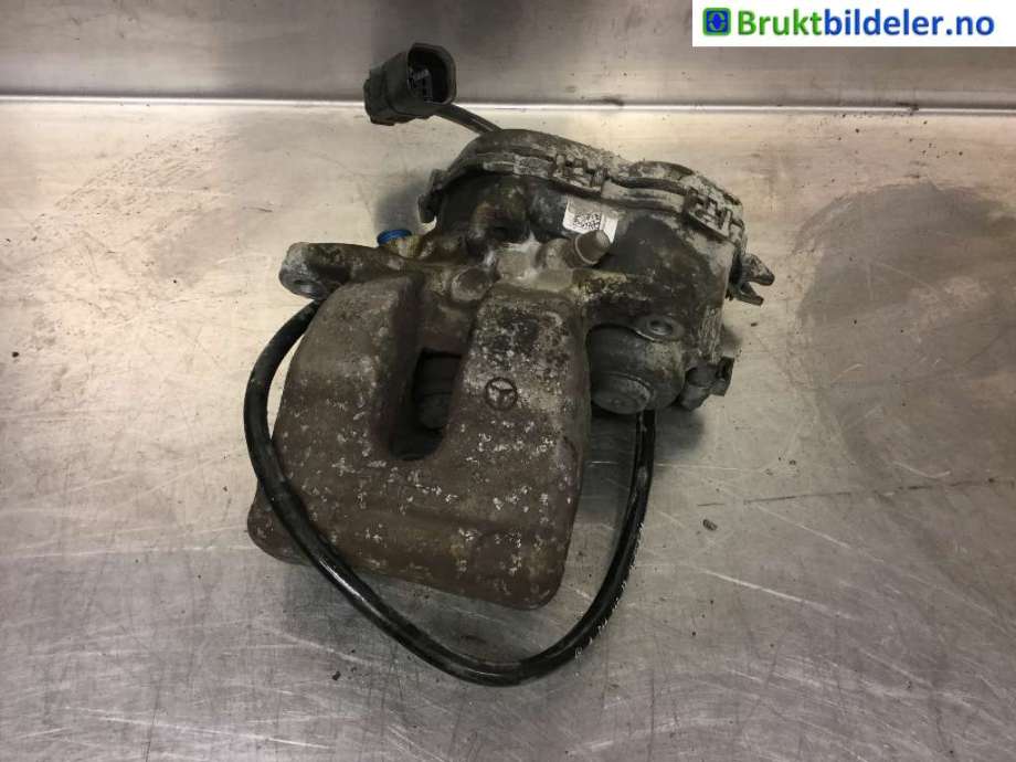 Bremsecaliper høyre bak til Mercedes A-Klasse 2012-2018 (W176) (W176) (MERCEDES|A 000 423 24 81||A 172 906 03 00)