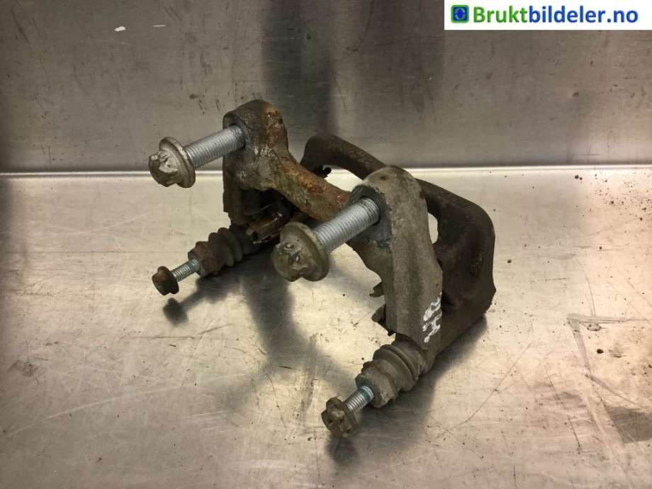 Bremsecaliper brakett til Mercedes A-Klasse, 2012-2018 (W176) (W176) (MERCEDES|A 000 423 08 06)