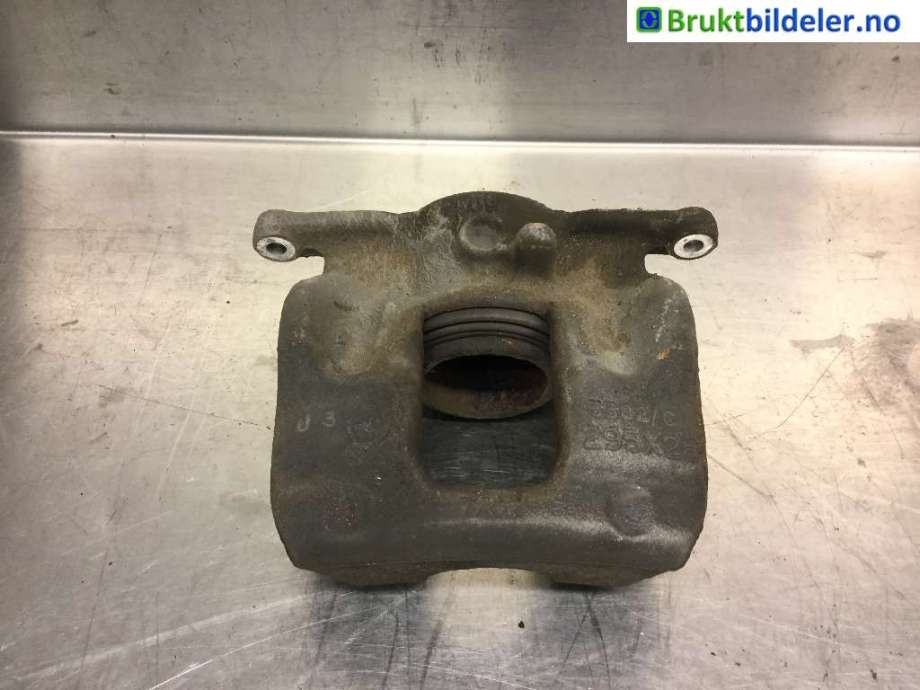 Bremsecaliper venstre foran til Mercedes A-Klasse, 2012-2018 (W176) (W176) (MERCEDES|A 204 421 25 81)