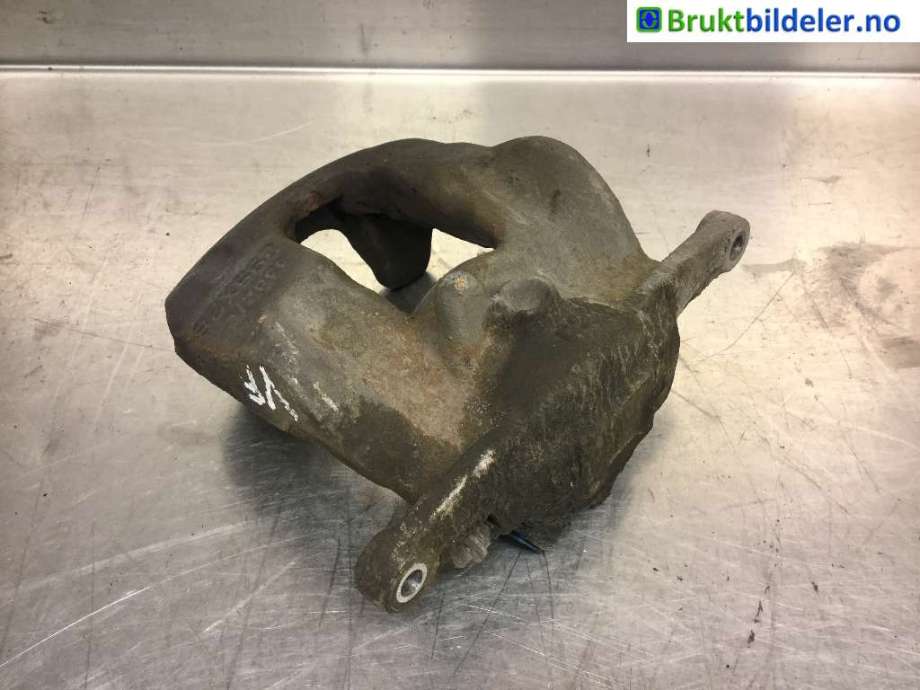 Bremsecaliper venstre foran til Mercedes A-Klasse 2012-2018 (W176) (W176) (MERCEDES|A 204 421 25 81|)