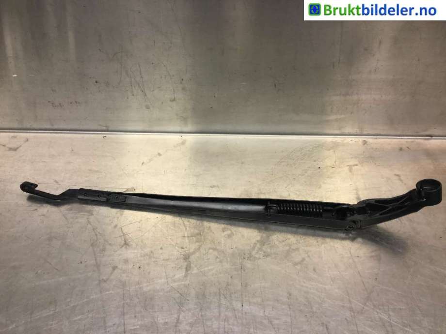 Viskerarmer frontrute til Toyota Auris 2015-2019 (Type II, Fase 2)  (TOYOTA|8522102310|)