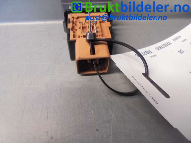 Bryter Antispinn til Hyundai i30 2007-2012 (Type I)  (HYUNDAI|202007239|)
