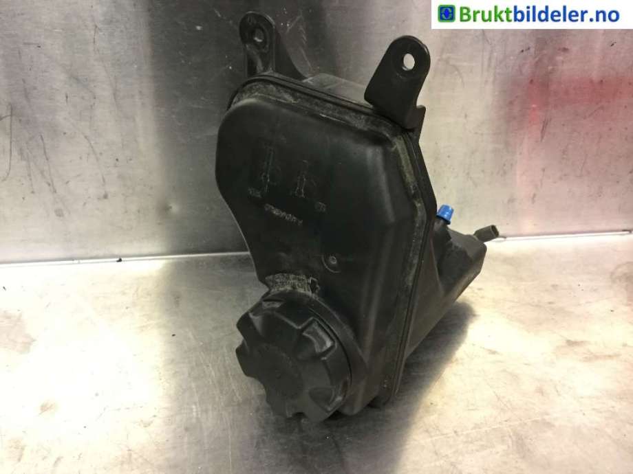 Ekspansjonstank til BMW 3-Serie, 2005-2011 (E90/E91/E92/E93) (E90/E91/E92/E93) (BMW|17 13 7 567 462)