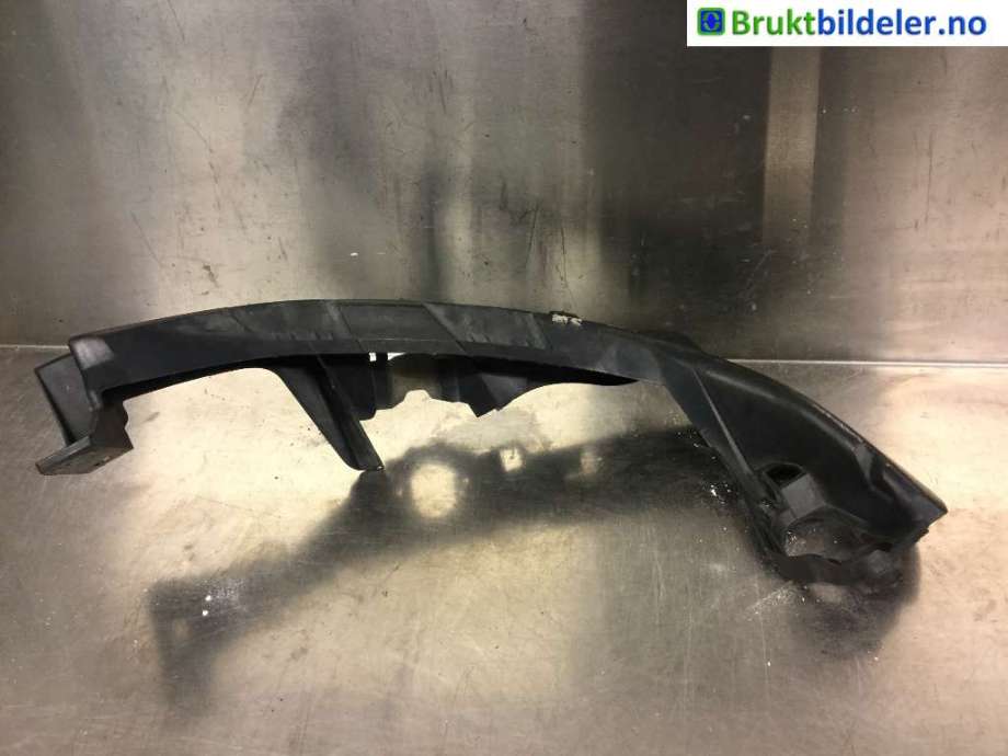 Frontlyktehus til BMW 3-Serie 2005-2011 (E90/E91/E92/E93) (E90/E91/E92/E93) (BMW|51 11 7 154 724|)
