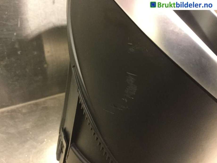 Instrumentpanel til Mercedes C-Klasse 2014-2018 (Fase 1) (W205) (W205) (MERCEDES|A 205 900 47 28|A2C10615900|)