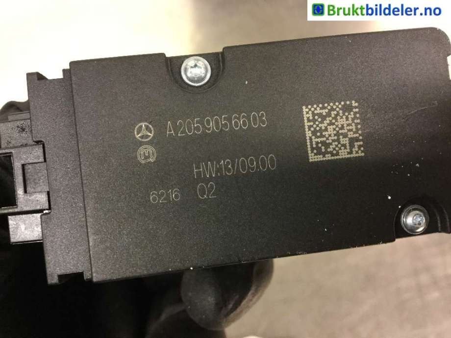Bryter elektrisk håndbrekk/parkbrems til Mercedes C-Klasse 2014-2018 (Fase 1) (W205) (W205) (MERCEDES|A 205 905 66 03|)