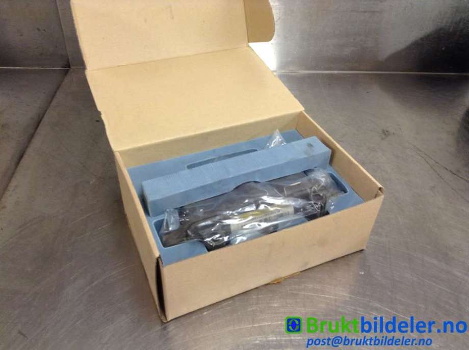 Panserhengsler til BMW 5-Serie 2010-2017 (F10/F11) (F10/F11) (BMW|51 23 7 191 049|)