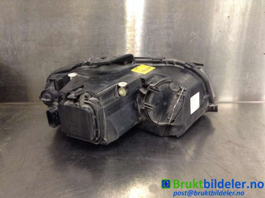 Frontlykt venstre halogen til Audi A3 2003-2008 (Type II, Fase 1)  (8P0 941 003 K|0 301 206 201|)