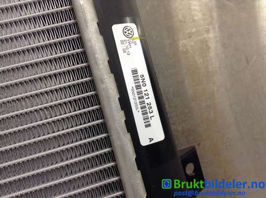 Radiator (automat gir) til VW Tiguan 2011-2016 (Type I, Fase 2)  (VOLKSWAGEN|5N0 121 253 L|5N0 121 253 N|)