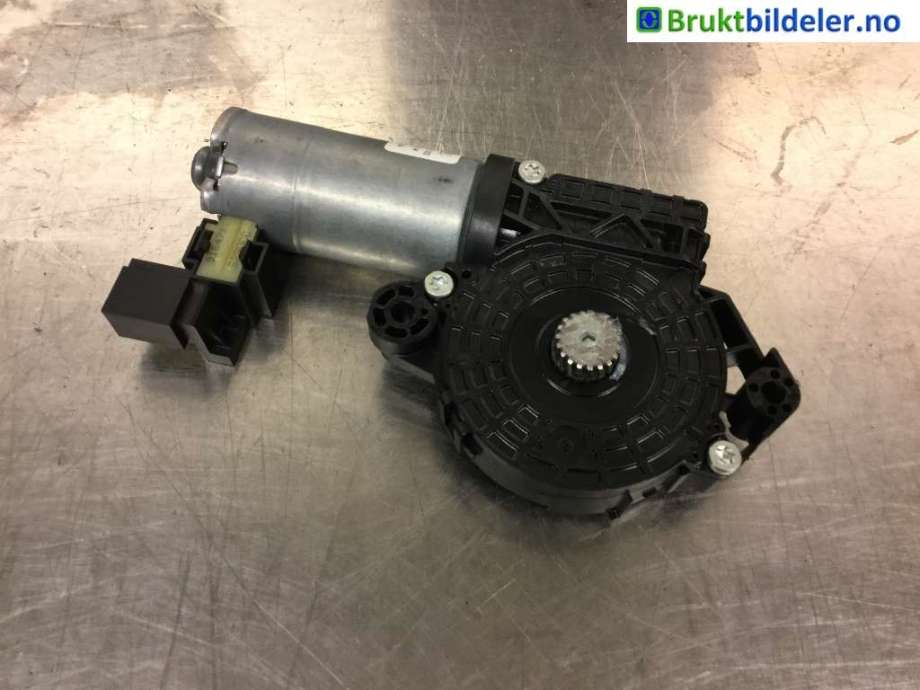 Takluke motor til Mercedes GLC, 2015-2022 (X253) (X253) (MERCEDES|A 205 906 56 01)