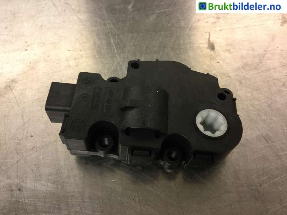 Varmeapparat diverse til Mercedes GLC 2015-2022 (X253) (X253) (MERCEDES||T944554A)
