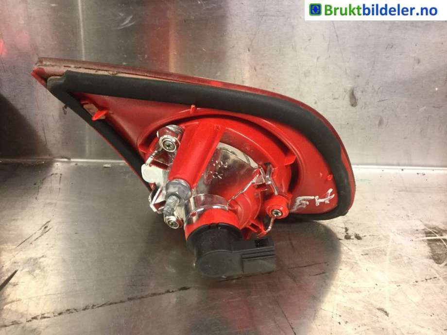Baklykt høyre indre til VW Passat 2005-2010 (B6) (B6) (3C5 945 094 E|)