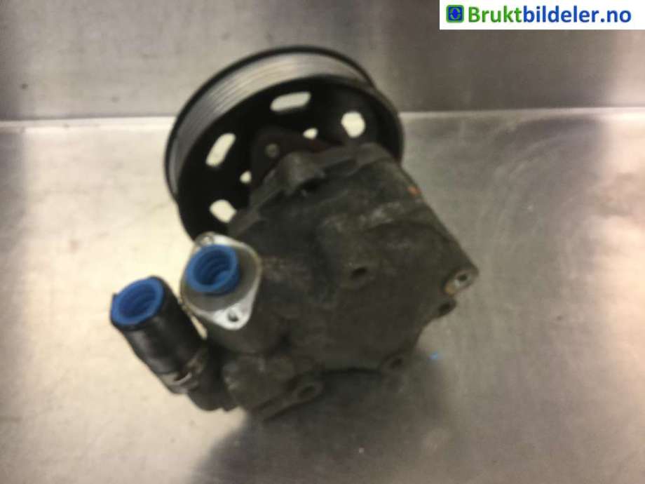 Servo pumpe mekanisk til Audi A6 2008-2011 (Type III, Fase 2) (C6) (C6) (AUDI|4F0 145 156 F|)