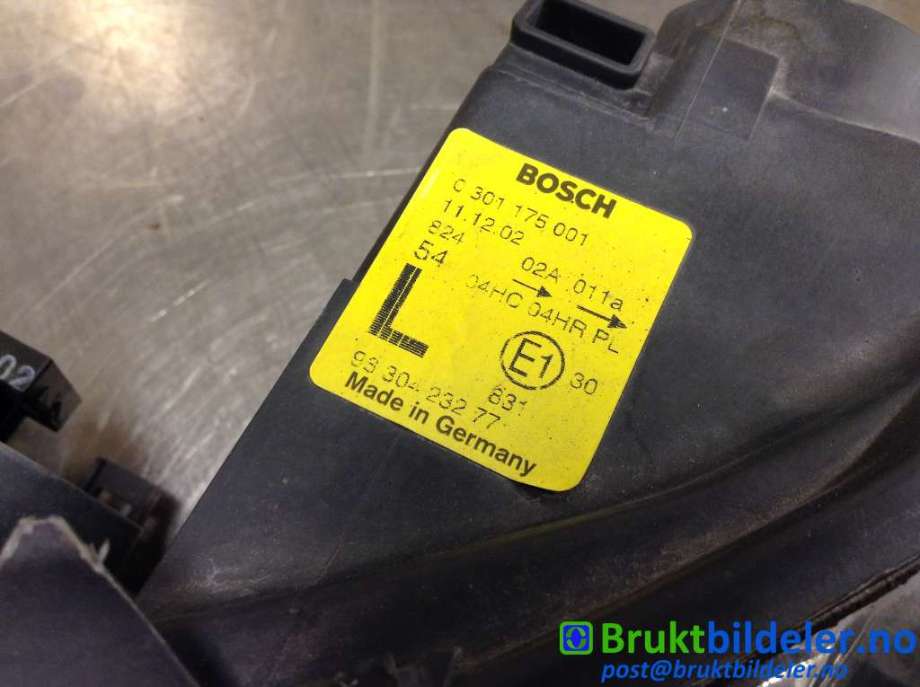 Frontlykt venstre halogen til Peugeot 406 1999-2004 (Fase 2)  (96 304 232 77|0 301 175 001|)