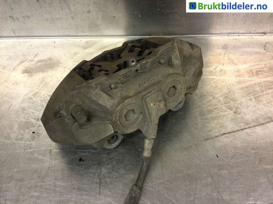 Bremsecaliper høyre foran til Mercedes GLC 2015-2022 (X253) (X253) (MERCEDES|A 000 421 01 00|)
