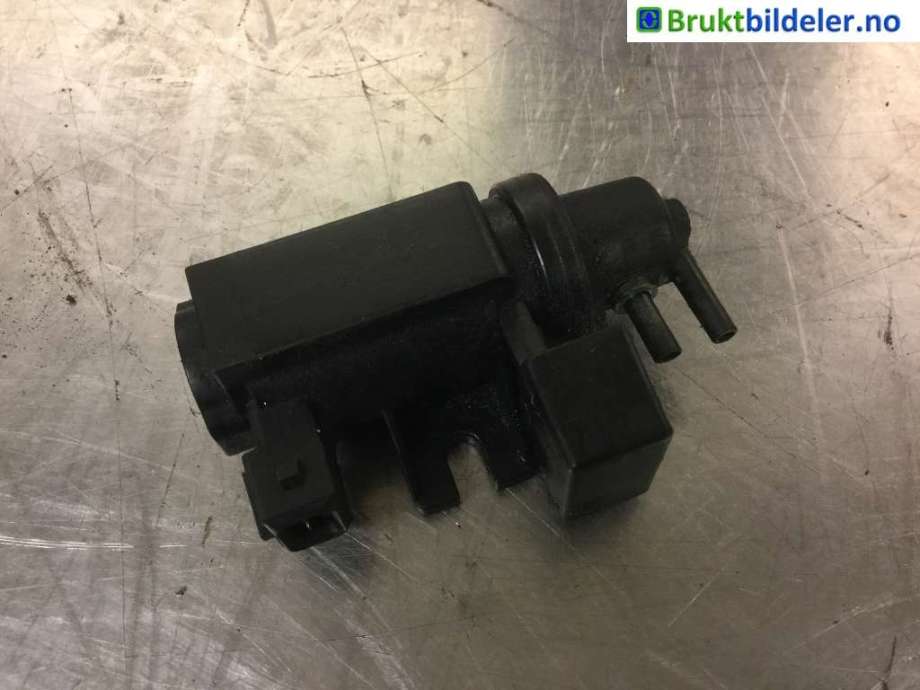 Vakuumventil til BMW X5, 2007-2013 (E70) (E70) (BMW|11 74 7 796 634)