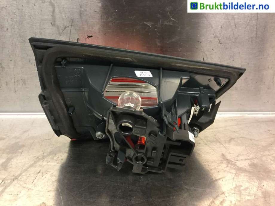 Baklykt høyre indre til BMW 3-Serie 2012-2018 (F30/F31/F34) (F30/F31/F34) (BMW|63 21 7 286 034|)