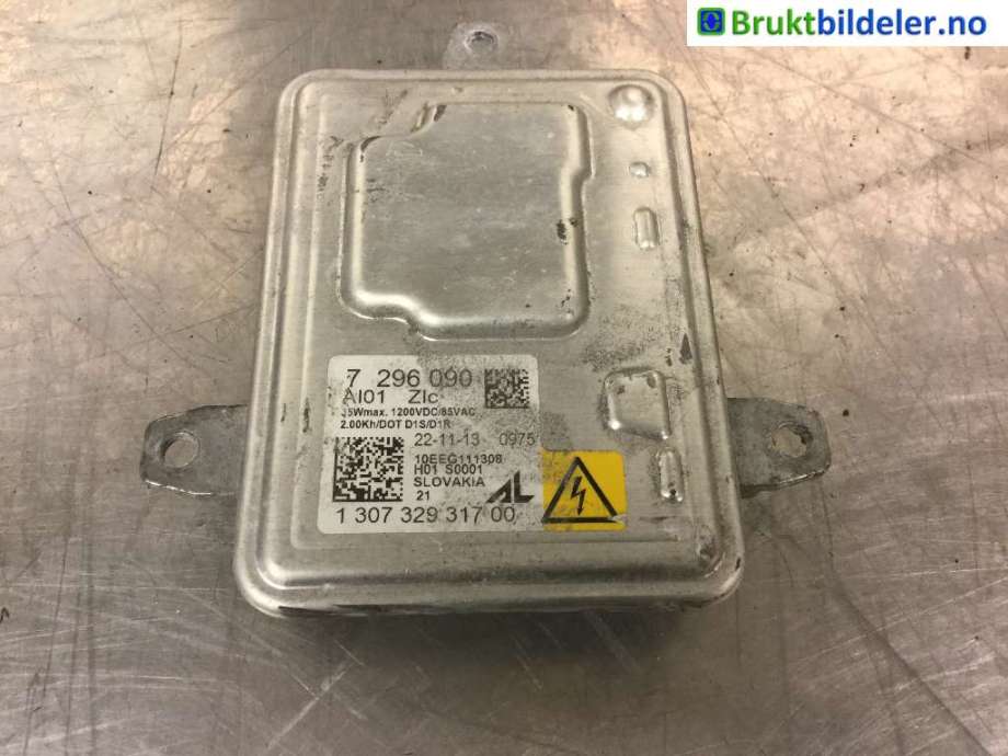 Styreenhet xenon/ballast til BMW 3-Serie, 2012-2018 (F30/F31/F34) (F30/F31/F34) (BMW|7 296 090)