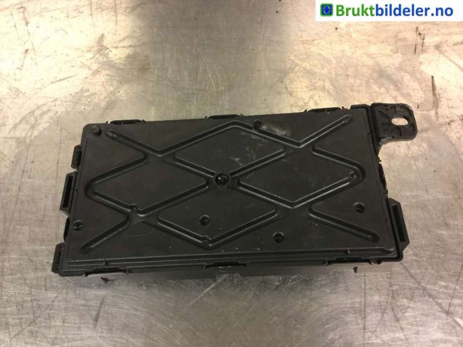 Sikringsboks til BMW 3-Serie 2012-2018 (F30/F31/F34) (F30/F31/F34) (BMW|61 35 9 329 701|A2C30450115|)