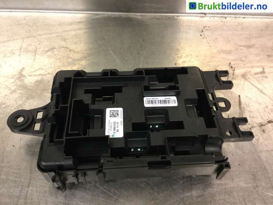 Sikringsboks til BMW 3-Serie, 2012-2018 (F30/F31/F34) (F30/F31/F34) (BMW|61 14 9 337 880)