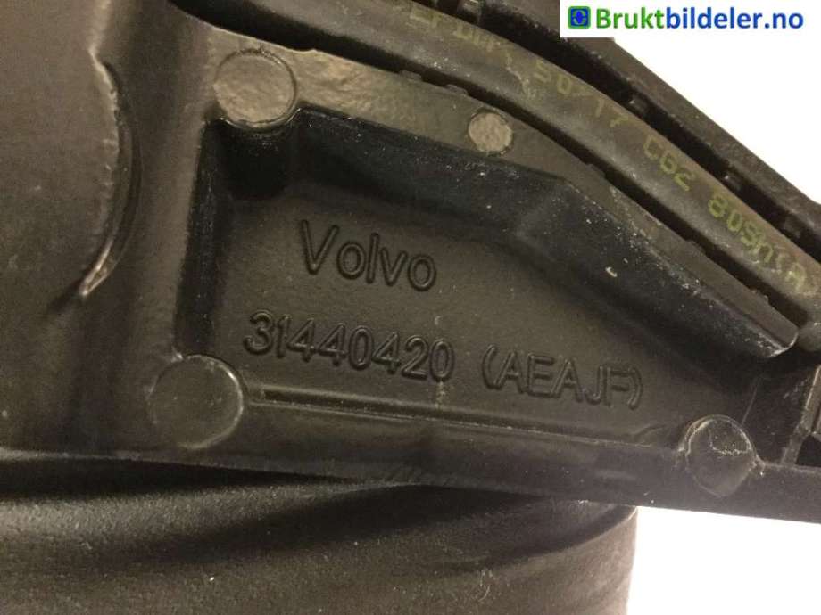 Viskerarmer frontrute til Volvo V90 / V90 CC / S90 2016-->> (VOLVO|31440420|)