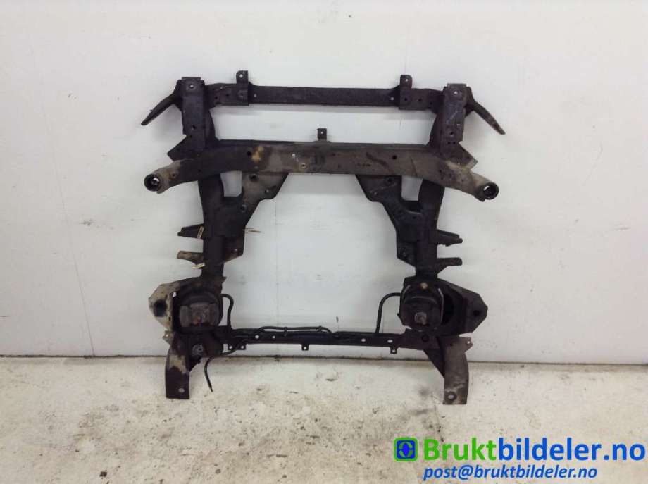 Travers foran hoved til BMW X5, 2007-2013 (E70) (E70) (BMW|31 11 6 779 357)