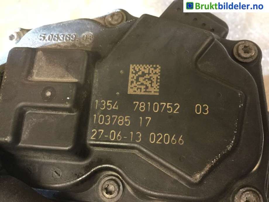 Spjeldhus til BMW 3-Serie 2012-2018 (F30/F31/F34) (F30/F31/F34) (BMW|13 54 7 810 752-03|)