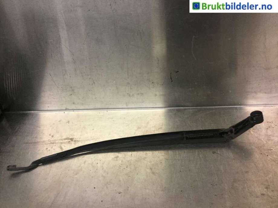 Viskerarmer frontrute til Toyota Urban Cruiser 2009-2014 (TOYOTA|85211-52350|)