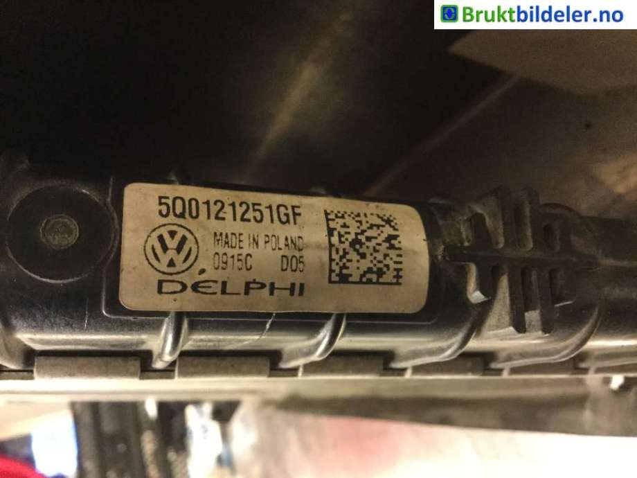 Radiator (manuell gir) til Škoda Octavia 2013-2016 (Type III, Fase 1)  (5Q0 121 251 GF|)