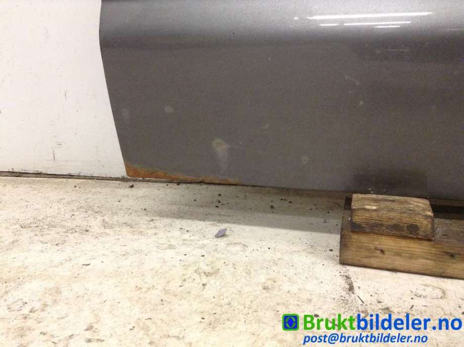 Dør høyre 2dørs til VW Transporter / Caravelle 2009-2015 (Fase 2) (T5) (T5) (VOLKSWAGEN|7E0 831 055 G||7LA 831 055 B)