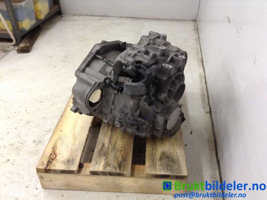 Girkasse manuell 6-trinn til VW Tiguan 2011-2016 (Type I, Fase 2)  (VOLKSWAGEN|0A6 300 045 M|NGF|)