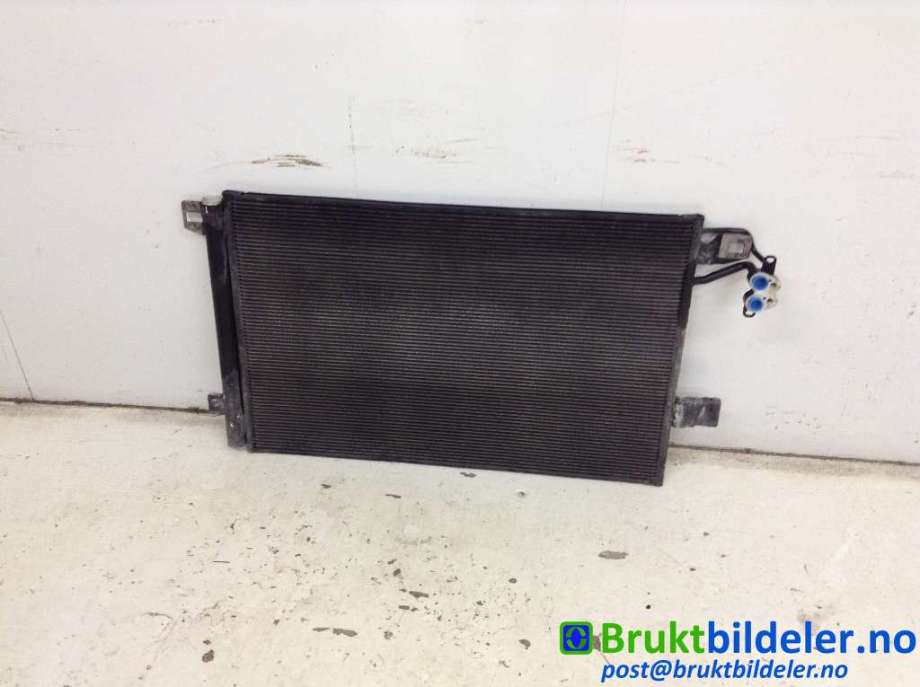 Aircondition radiator til VW Transporter / Caravelle 2009-2015 (Fase 2) (T5) (T5) (VOLKSWAGEN|7E0820411B|CZ 447760-5161|)