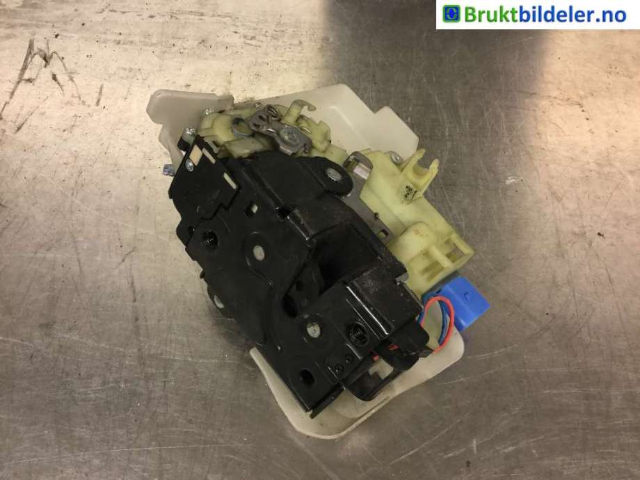 Låsekasse venstre foran til VW Transporter / Caravelle 2009-2015 (Fase 2) (T5) (T5) (VOLKSWAGEN|3B1 837 015 AQ|)