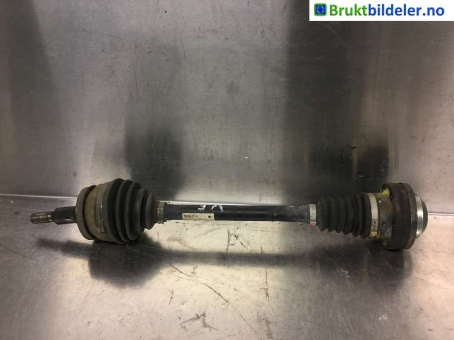 Drivaksel venstre foran til VW Transporter / Caravelle, 2009-2015 (Fase 2) (T5) (T5) (VOLKSWAGEN|7E0 407 271 H)