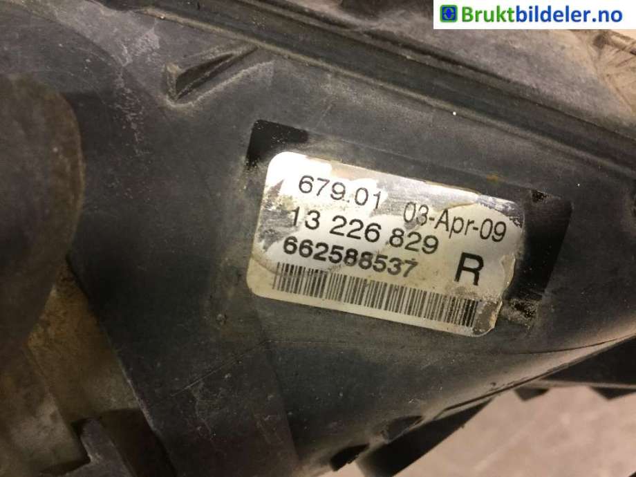 Tåkelykt høyre foran til Opel Insignia A 2009-2014  (OPEL|13 226 829|662588537|)